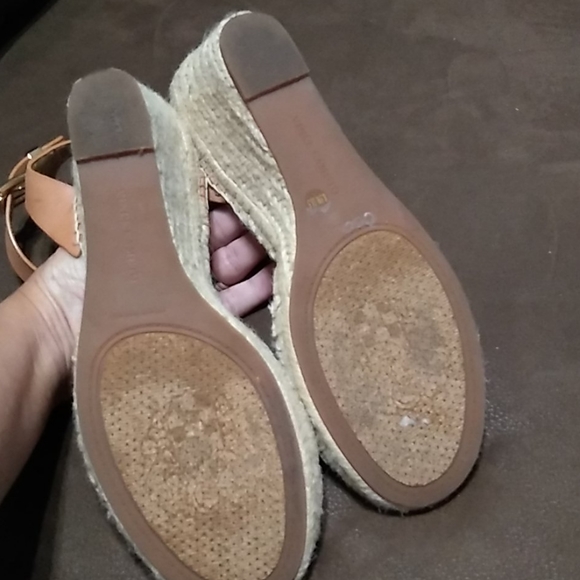 Vince Camuto adorable ankle strap wedge sandals